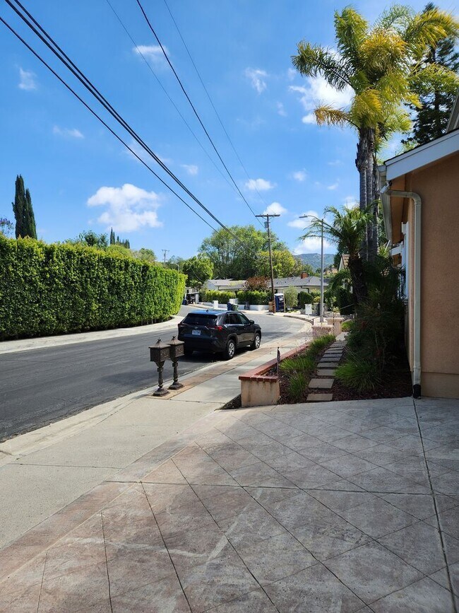 Foto del edificio - 17118 Oak View Dr