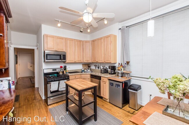 Building Photo - 2219 W Le Moyne St
