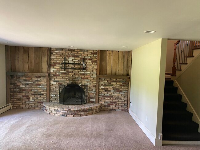 Foto del edificio - 19000 Hanus Rd