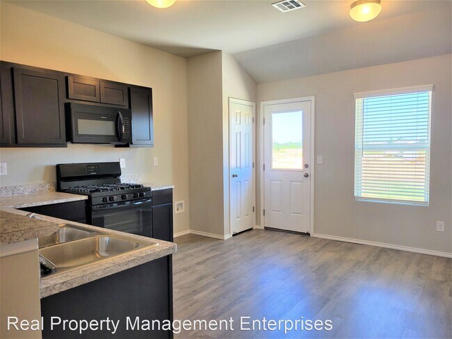 Building Photo - 4 br, 2 bath House - 21215 Winding Brook