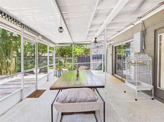 Foto del edificio - 1632 SW 28th Ave