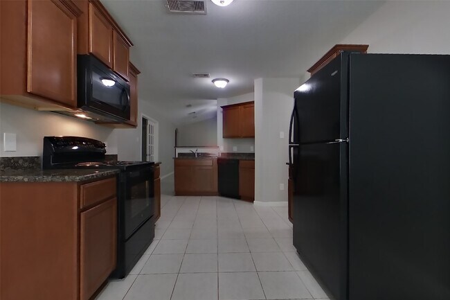 Building Photo - 417 Palomino Stand Dr