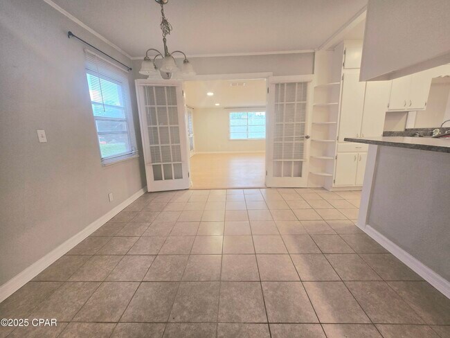 Foto del edificio - 3116 E 3rd St