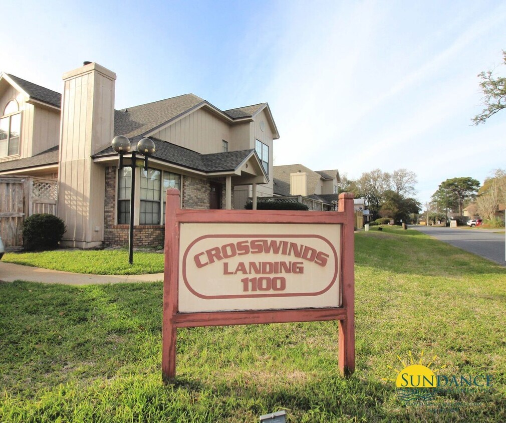 Foto principal - Great 2 Bedroom Townhouse in Fort Walton B...