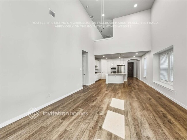 Building Photo - 2533 Stella Ln