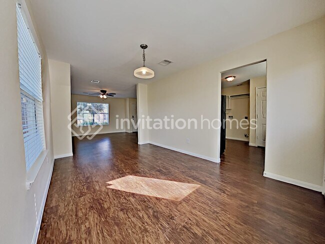 Building Photo - 6447 Mountain Pines Ln