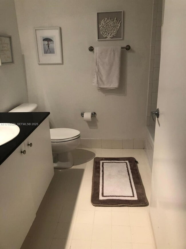 Building Photo - 2200 NE 4th Ave