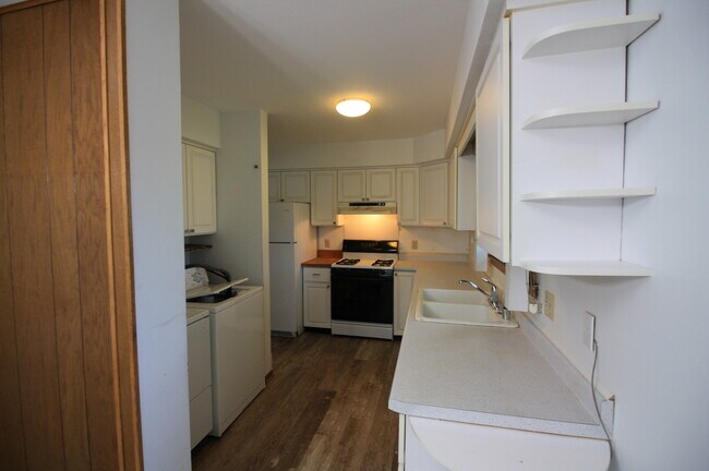 Building Photo - 3015-3017 Todd Dr