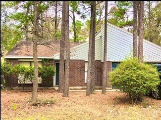 Building Photo - 72 Trummel Ct
