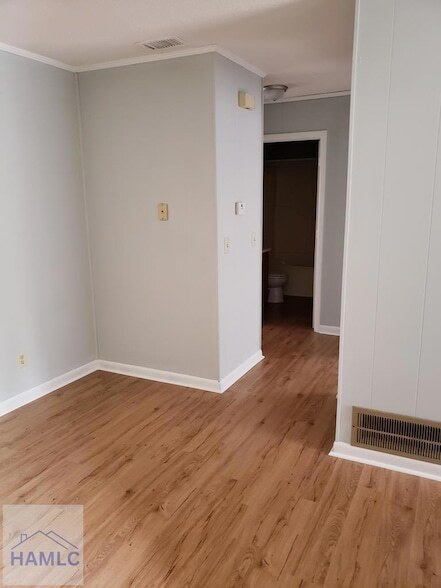 Foto del edificio - 991 Live Oak Dr