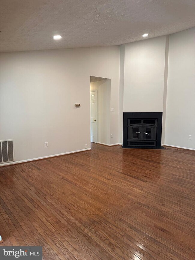 644 Southern Hills Dr Unit B2L, Arnold, MD 21012 Apartment for Rent