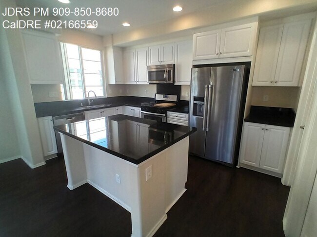 Foto del edificio - Upland 3 Bedroom Condo