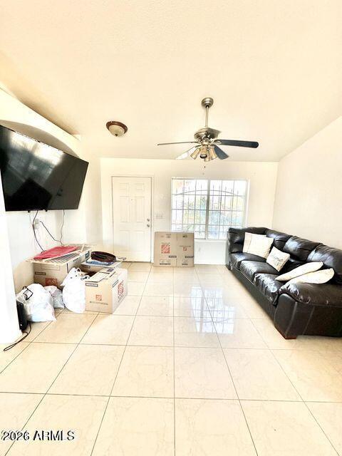 Foto del edificio - 1207 E Avenida Luna