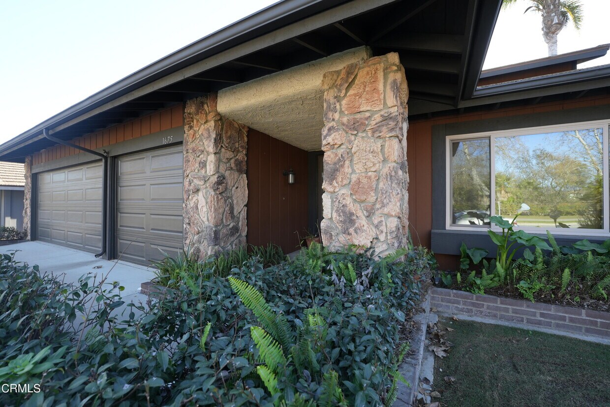 Primary Photo - 1675 Arroyo Seco Dr