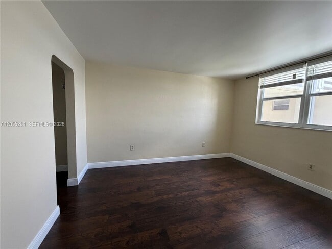 Building Photo - 3020 Marcos Dr