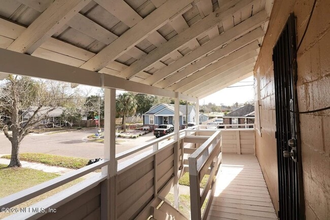 Building Photo - 1243 W 25th St