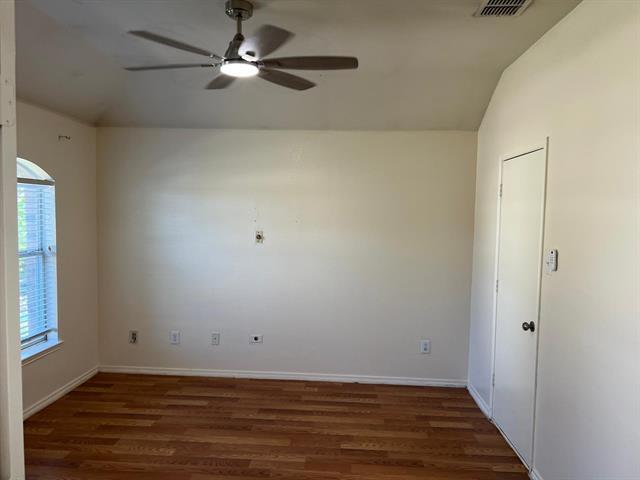 Foto del edificio - 10416 Devin Ln