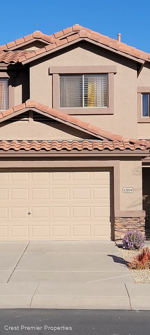 Building Photo - 3 br, 2.5 bath House - 42804 W Sunland Dr