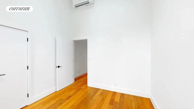 Foto del edificio - 659 10th Ave