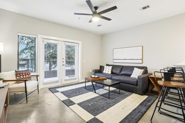 Foto del edificio - 2505 Thornton Rd