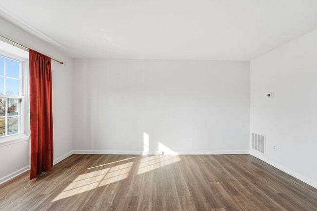 Building Photo - 3031 Antrim Cir