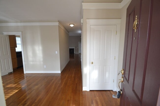 Building Photo - 10805 Tradition View Dr