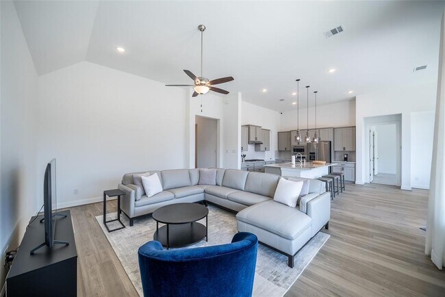 Foto del edificio - 708 Landing Ln