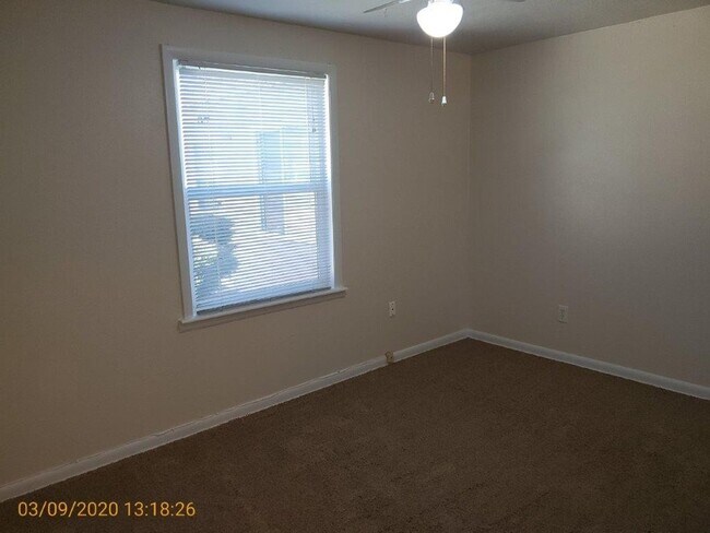 Photo - 1325-31 E. Buena Ventura Street Apartment