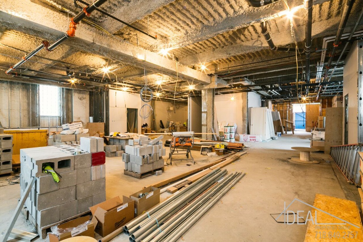 Building Photo - 203 9th St