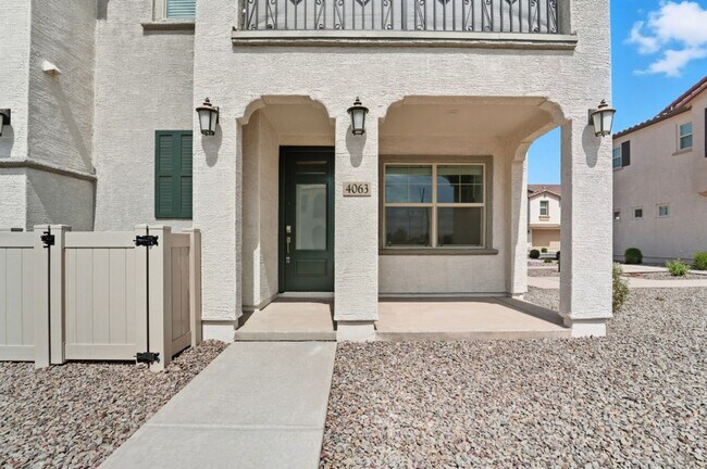Foto del edificio - Like Brand New Luxurious Modern 3 Bedroom 2 Bath Townhome in Warner Meadow – Rare Rental Opportun...