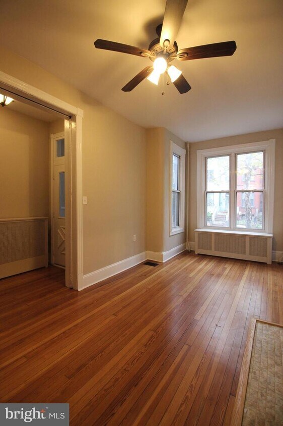Primary Photo - 15 S St NW