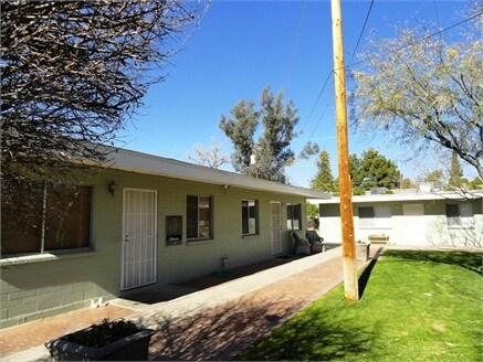 Foto del edificio - West Orangewood Apartments