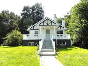 Building Photo - 17 N 1st St