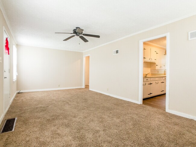 Foto del edificio - 2721 N Adams St