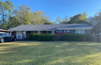 Building Photo - 1394 Avalon Ln