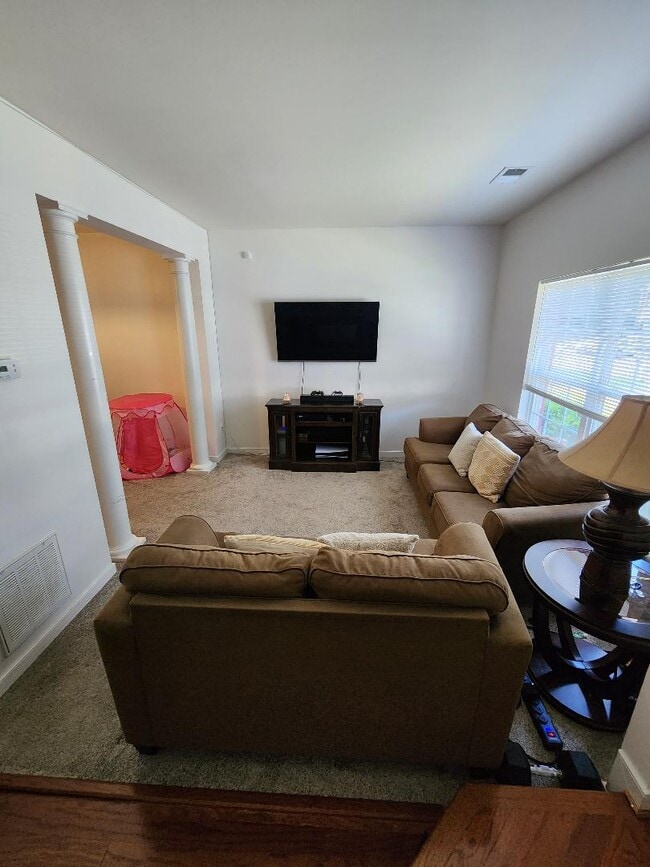 Living Room - 4205 Riding Place Rd