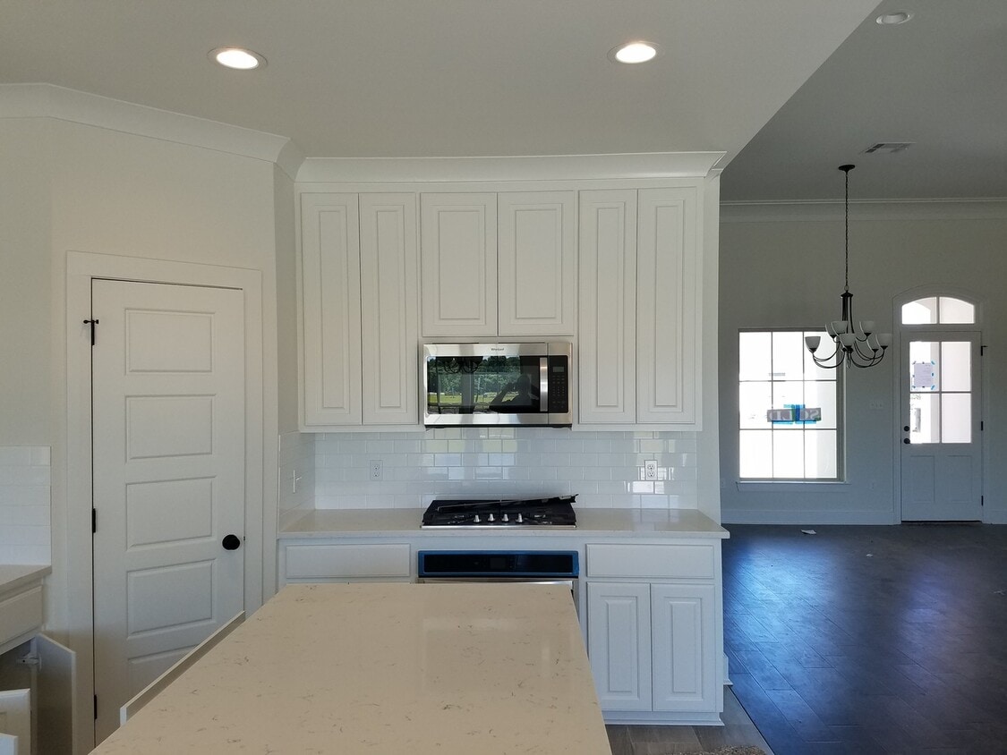 Beautiful home in South Baton Rouge neighborhood! - Beautiful home in South Baton Rouge neighborhood!