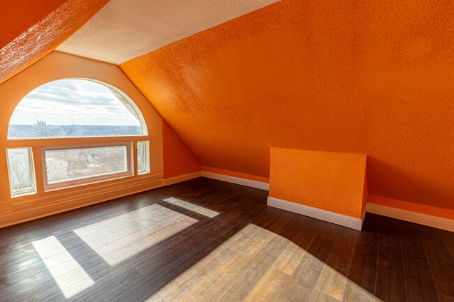 Foto del edificio - 310 Marsonia St