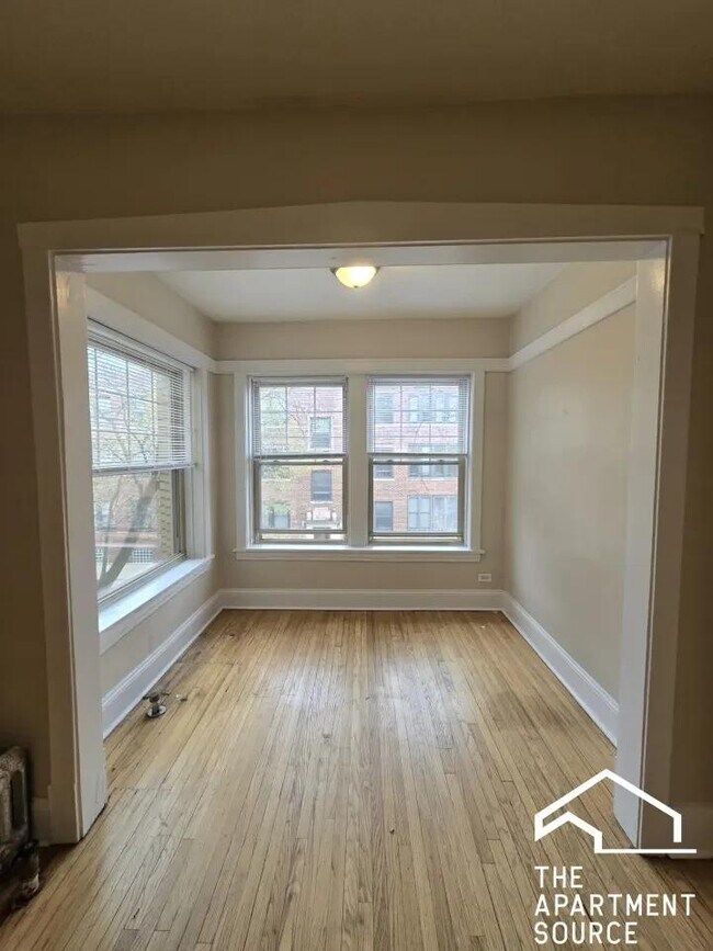 Foto del edificio - 552 Elmwood Ave