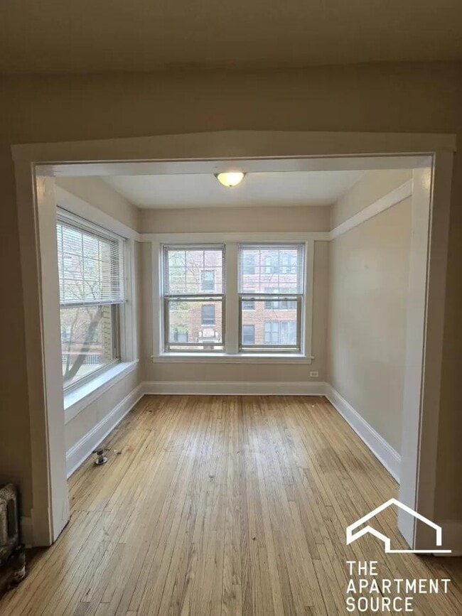 Building Photo - 552 Elmwood Ave