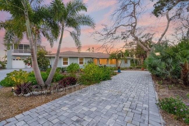 Building Photo - 8560 Heron Lagoon Cir