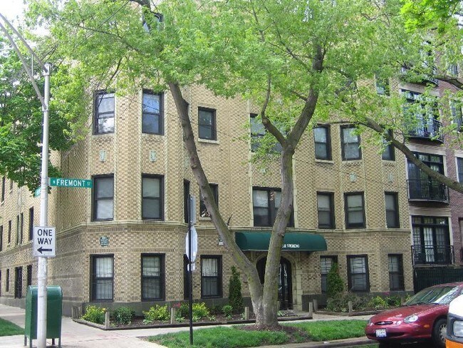Building Photo - 3500 N Fremont St