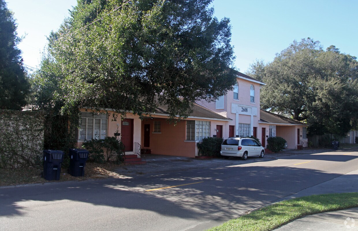 Building Photo - 2608 W Swann Ave