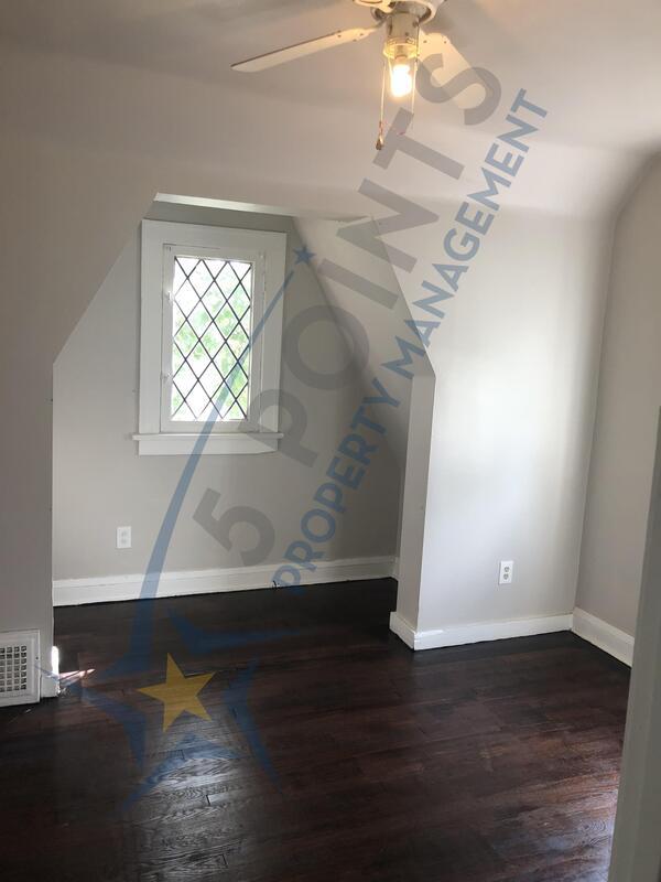 Foto del edificio - 3954 E 155th St