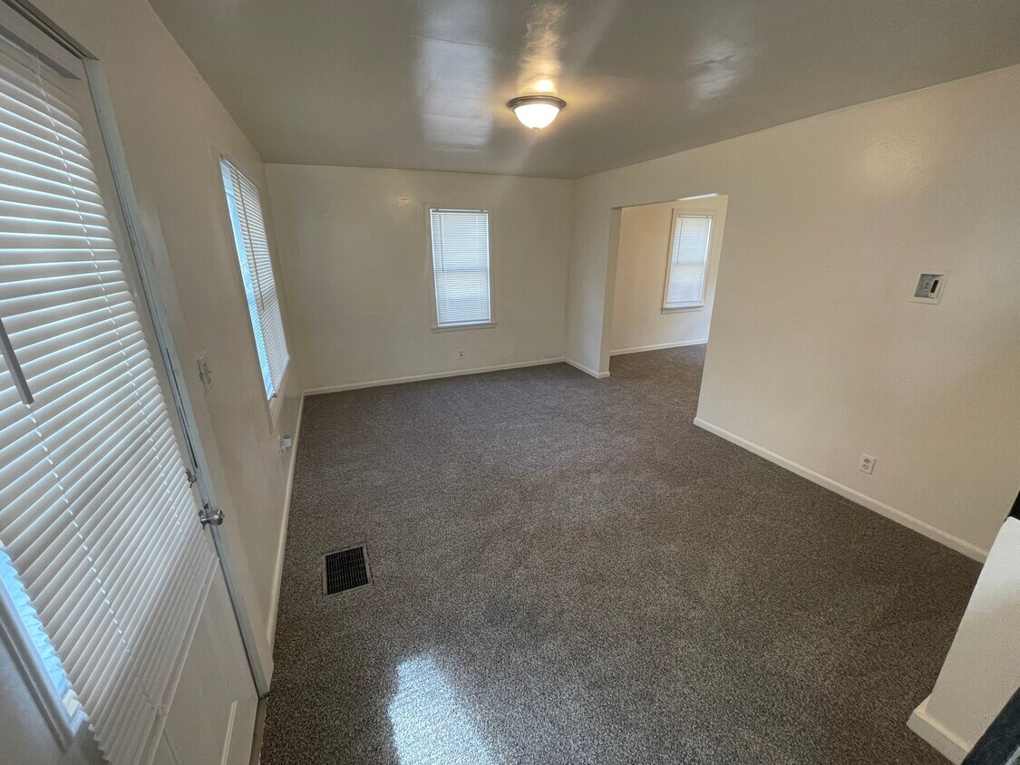 1063 Pitkin Ave, Akron, OH 44310 House Rental in Akron, OH