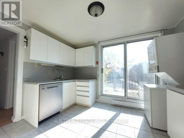 Photo du bâtiment - 2143 Gerrard St E