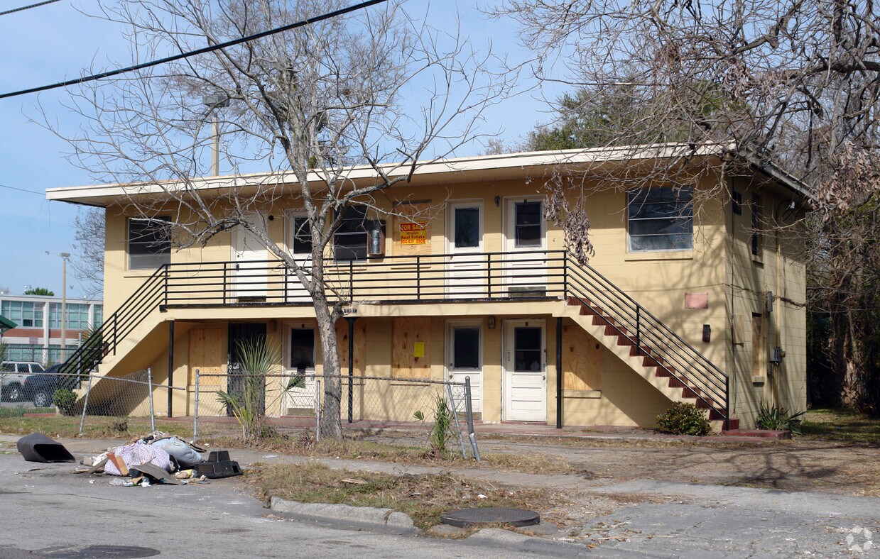 Primary Photo - 1101 13th St
