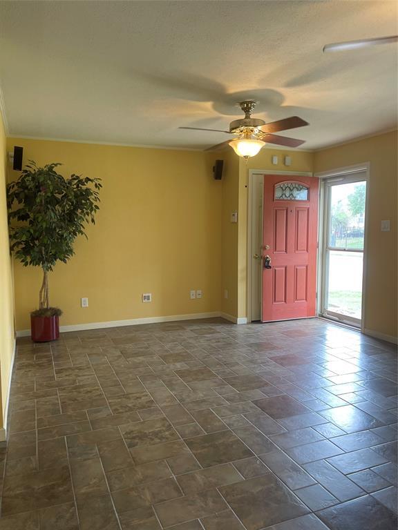 4049 Young St, Pasadena, TX 77504 Condo for Rent in Pasadena, TX