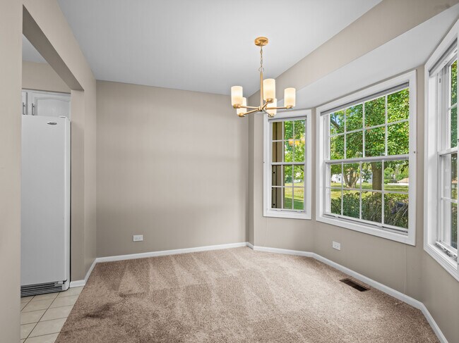 Building Photo - 4672 N Sapphire Dr
