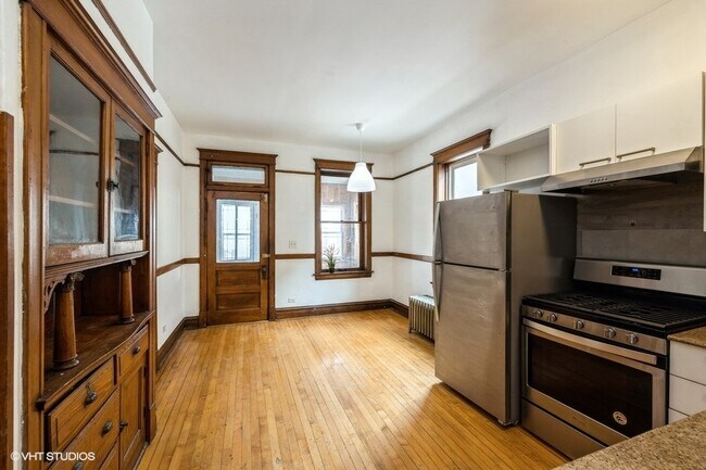 Building Photo - 2247 S Whipple St